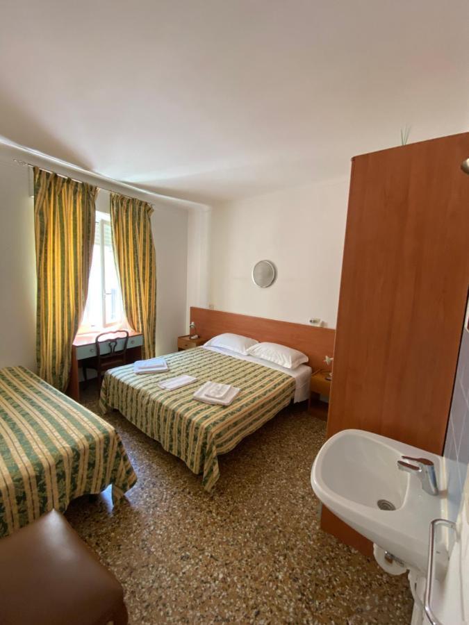 Hotel Primavera Sanremo Exterior foto
